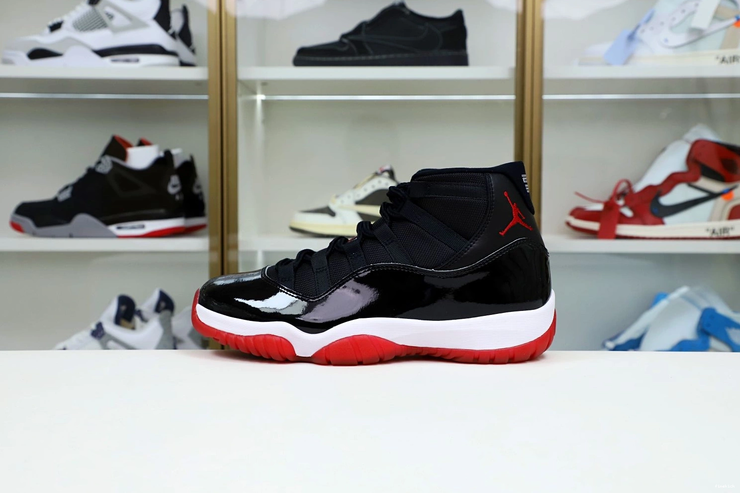 11 RETRO AIR 'BRED' 2019 JORDAN 0928